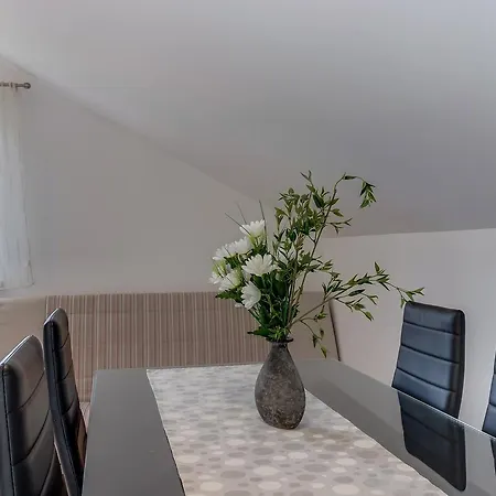 Pineta Gæstehus 3*